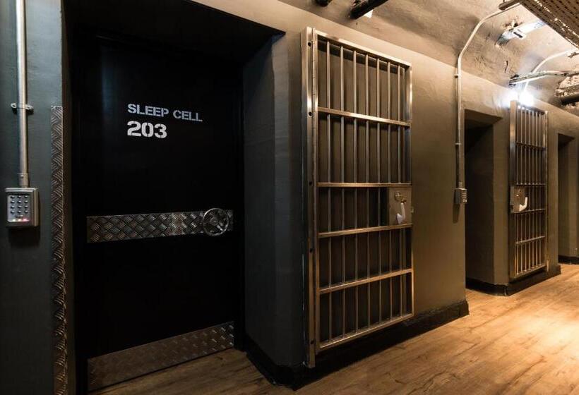 标准间, Code Pod – The Court  Edinburgh