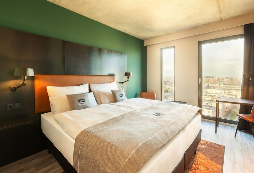 Номер Стандарт, Holiday Inn   The Niu, Fender Amsterdam