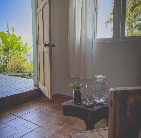 غرفة إقتصادية, Bird Island Bungalows