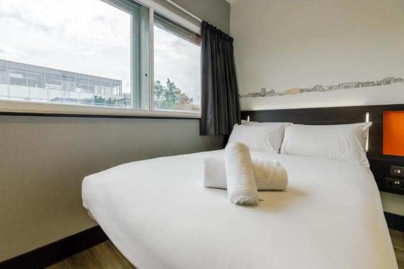 Номер Стандарт, Easyhotel Milton Keynes