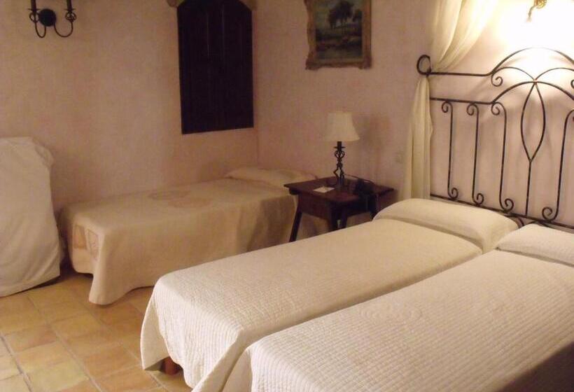 חדר סטנדרט לארבעה, Hostal La Panavera