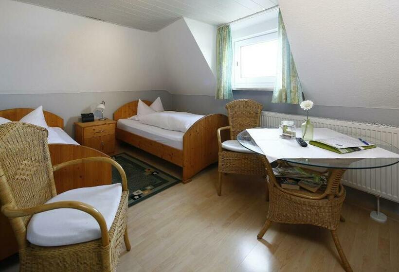 Номер Стандарт, Gasthof Zur Burg