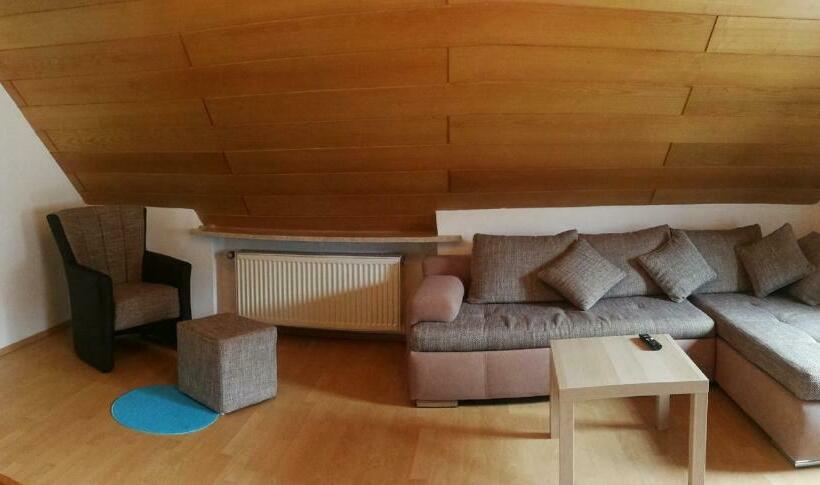 Апартаменты 2 Спальни, Gasthof Zur Burg