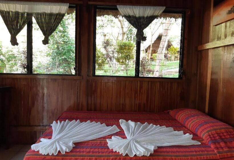 اتاق استاندارد چهار تخته, Oasis The Traveler