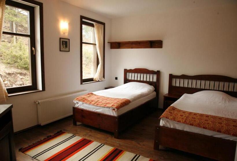 اتاق استاندارد, Family Hotel Arkan Han