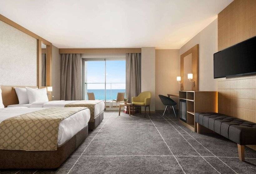 اتاق استاندارد با تخت دوبل برای معلولان, Ramada Resort By Wyndham Unye