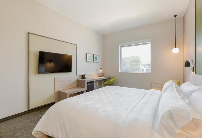 디럭스 룸 킹사이즈 침대, Holiday Inn   Piura, An Ihg