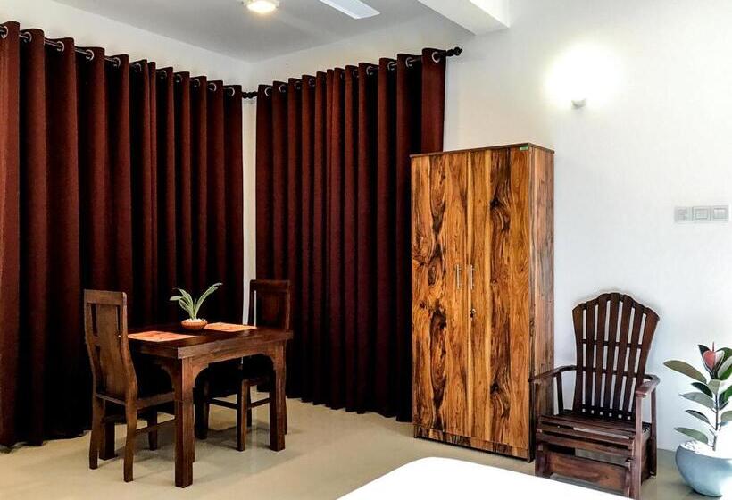 اتاق لوکس, Weligama Bay Watsila Resort