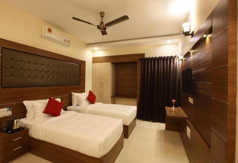 Номер Deluxe, Laimar Suites