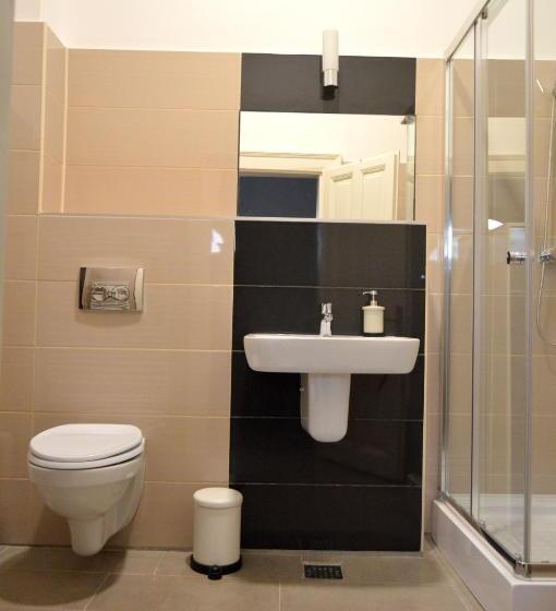 آپارتمان 1 خوابه با بالکن, Guest House 1568