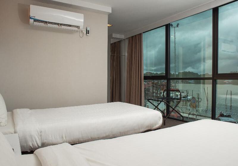 디럭스 룸, Capital O 90083 Riverfront Inn