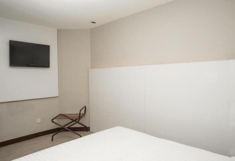 스탠다드 룸, Capital O 90083 Riverfront Inn