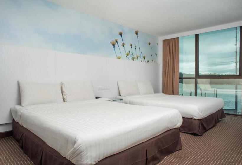 패밀리 스위트, Capital O 90083 Riverfront Inn