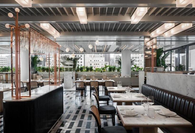 Büyük boy yataklı Executive Oda, Four Seasons Hotel Montreal