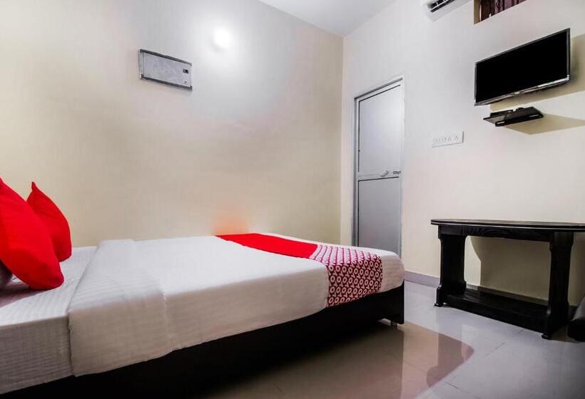Трехместный Номер Классика, Oyo 26664 Hotel Kumar Inn