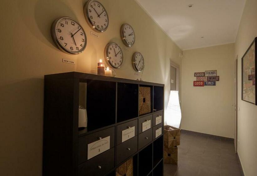 اتاق لوکس با تخت بزرگ, Affittacamere Via Dei Mille