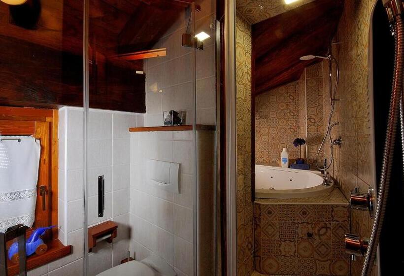 Люкс Повышенной Комфортности, Aparthotel Foyer D Antan Suite Con Caminetto Hammam O Vasca Idromassaggio