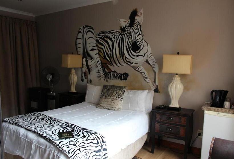 Номер Стандарт Вид на Сад, House And Heart Guest House
