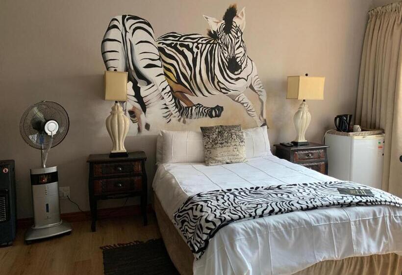 اتاق استاندارد با چشم‌انداز باغ, House And Heart Guest House