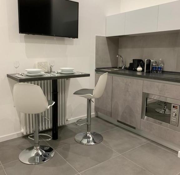 1 Szobás Apartman, Aparthotel Bossi