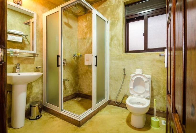 اتاق لوکس, Emburara Farm Lodge