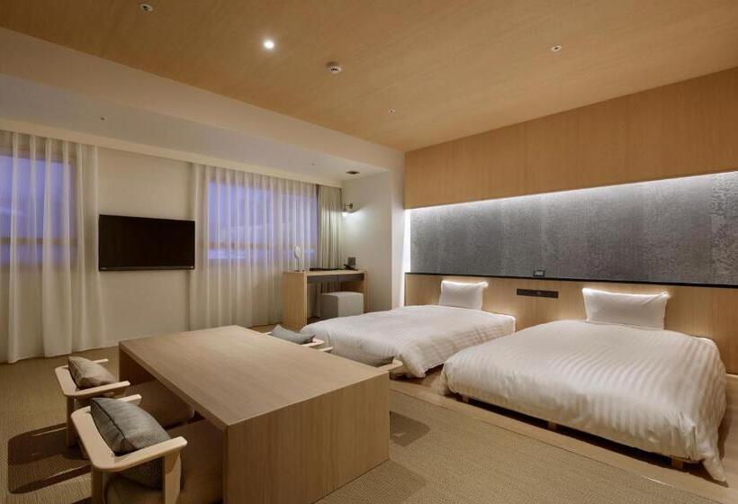 Семейный Номер, Lime Resort Myoko