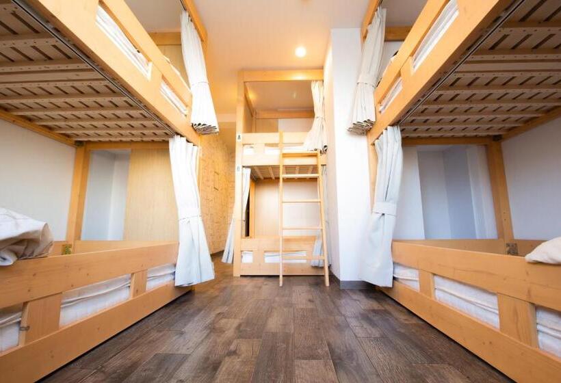 Семейный Номер Совместный Санузел, Trip & Sleep Hostel