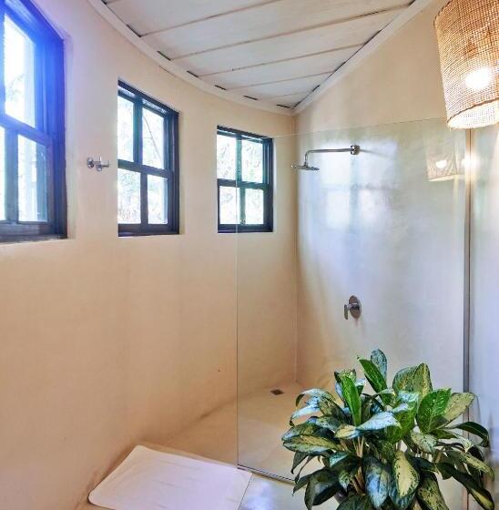 Люкс Deluxe Кровать Кинг, Paradise Beach Lodge