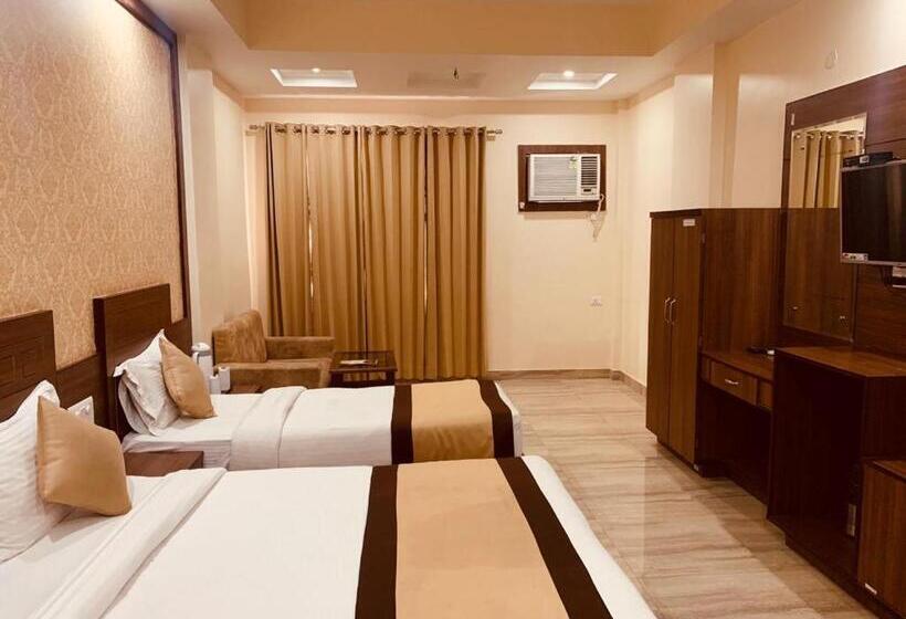 Трехместный Номер Superior, The Vaishno Devi Hills
