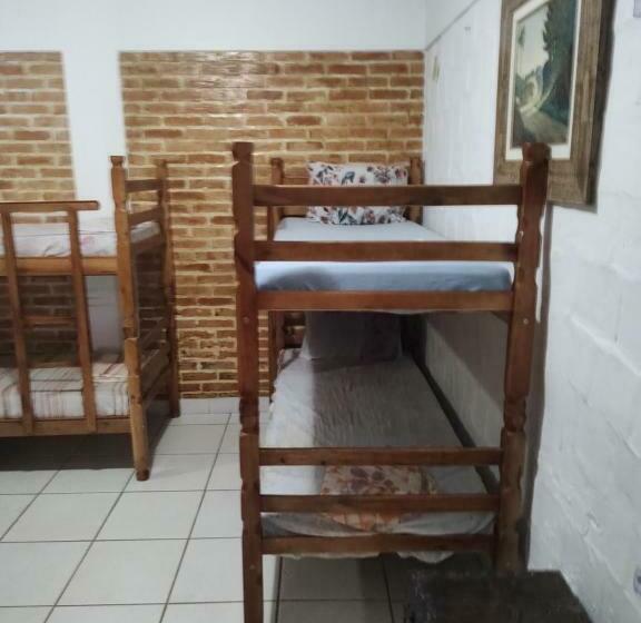 Кровать в Общей Комнате, Aloha Hostel Cabo Frio