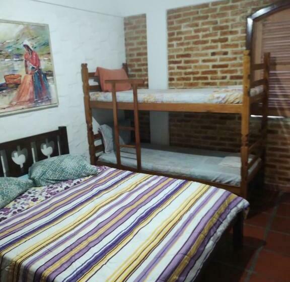 Семейный Номер, Aloha Hostel Cabo Frio