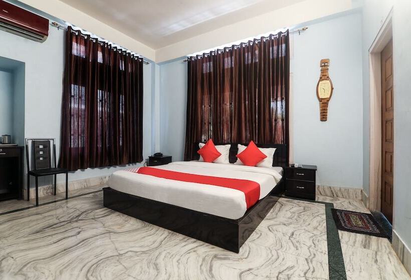 Quarto Deluxe, Oyo 17077 Elegant Guest House