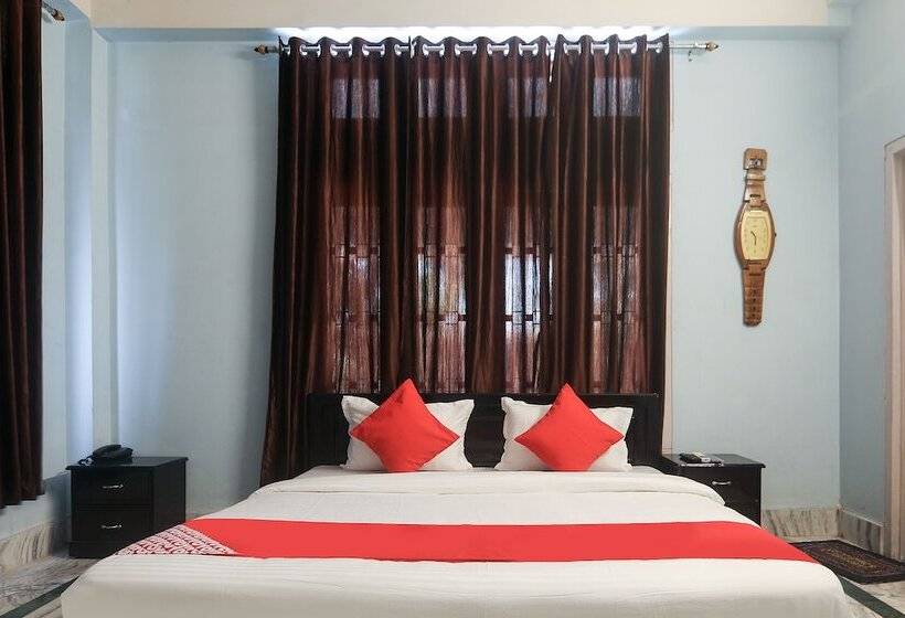 Quarto Deluxe, Oyo 17077 Elegant Guest House