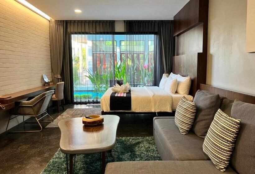 Трехместный Номер Стандарт Вид на Бассейн, Nai Ya Hotel  Sha Extra Plus