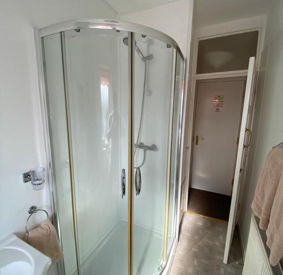 Номер Economy, White Heather Guest House