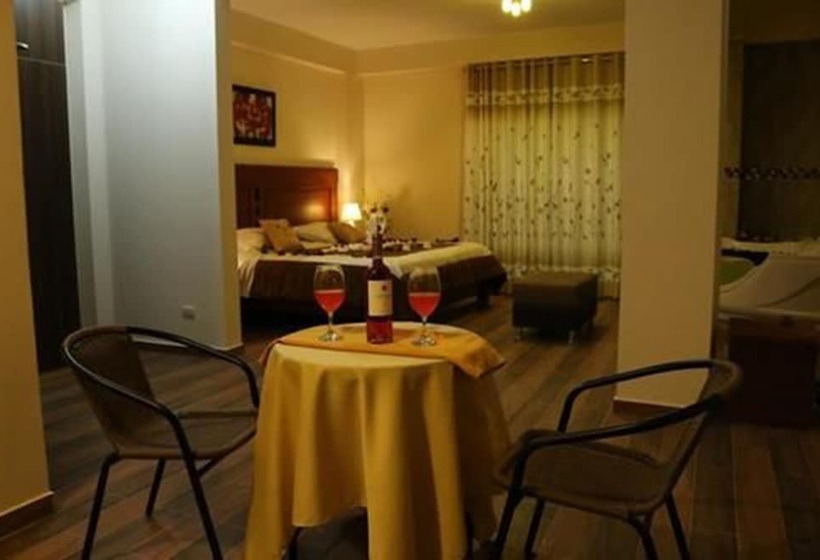 جناح, El Parral Suite