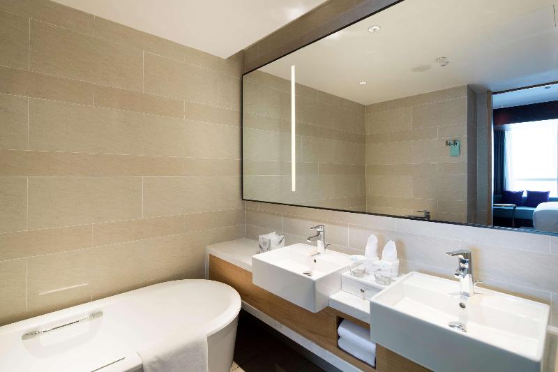 Люкс Deluxe Кровать Кинг, Hilton Garden Inn Zhuhai Hengqin