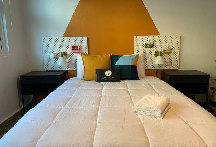 اتاق استاندارد, Santurcia Hostel