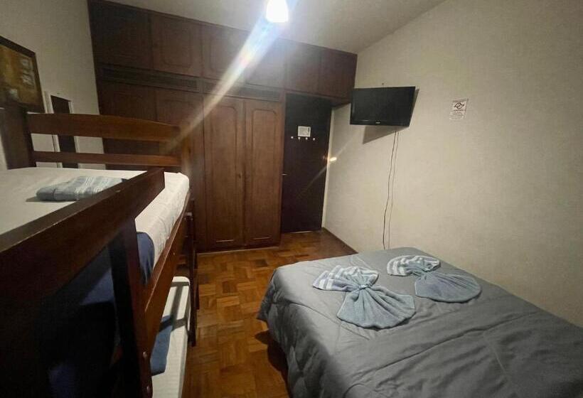اتاق استاندارد چهار تخته, Pousada Casa De Bragança
