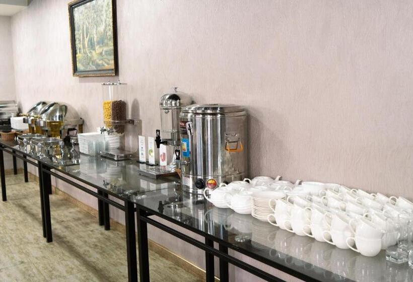 اتاق استاندارد, Tourist Inn