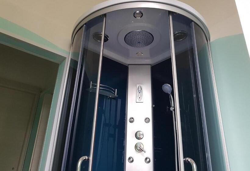 Номер Стандарт Трехместный, Bed Rho Stazione