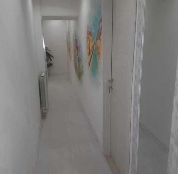 Номер Стандарт Трехместный, Bed Rho Stazione