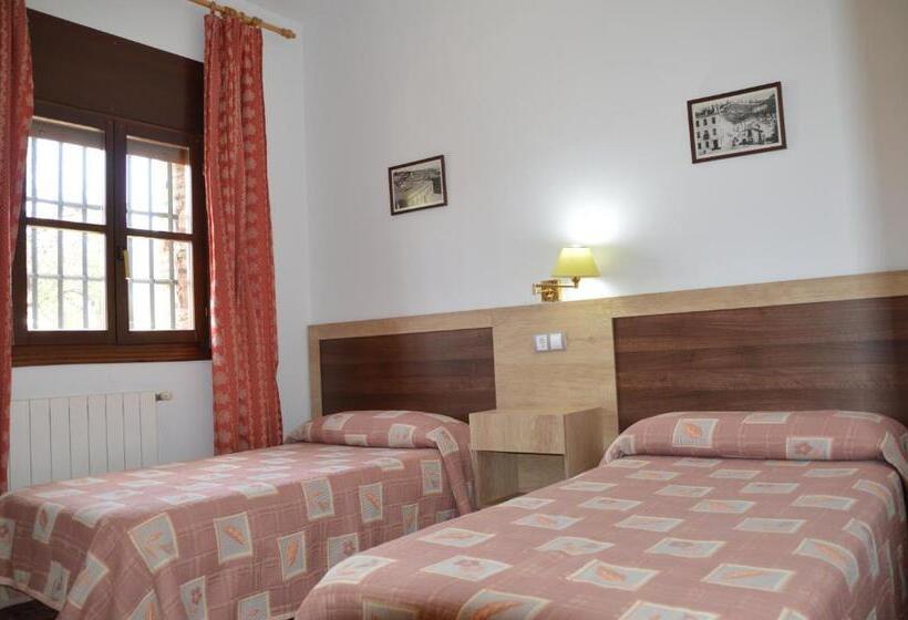 Номер Стандарт, Labella Hostal Restaurante
