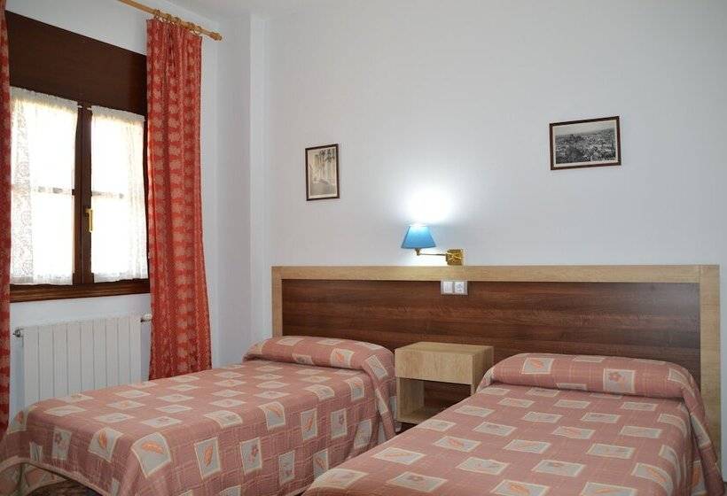 Номер Стандарт, Labella Hostal Restaurante