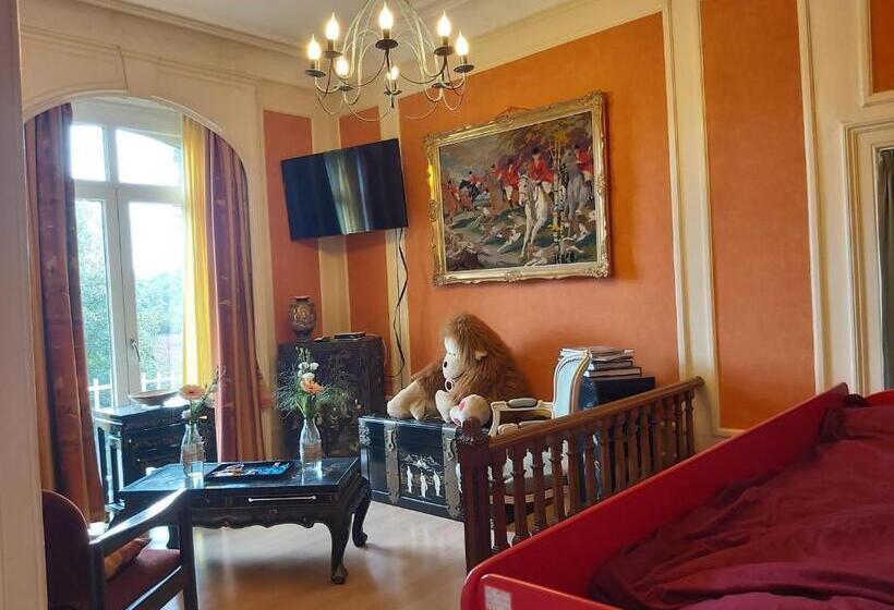 Suite Vista Jardim, Château Lambert Moulinsart Hotel, Shuttle Airport, Long Term Parking, Snooker, Large Terrasse, Dinne
