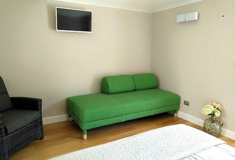 Номер Стандарт Трехместный, B&b Madama Granèt