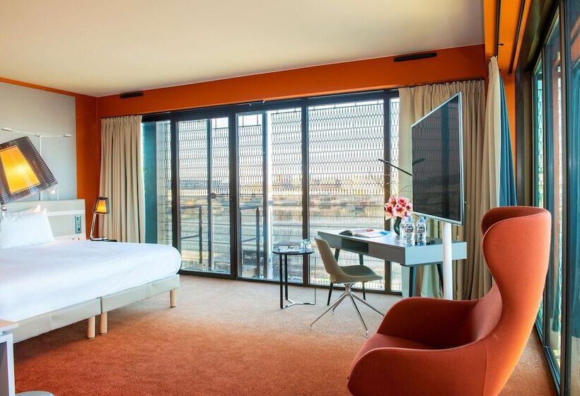 Номер Стандарт, Radisson Blu Hotel Bordeaux