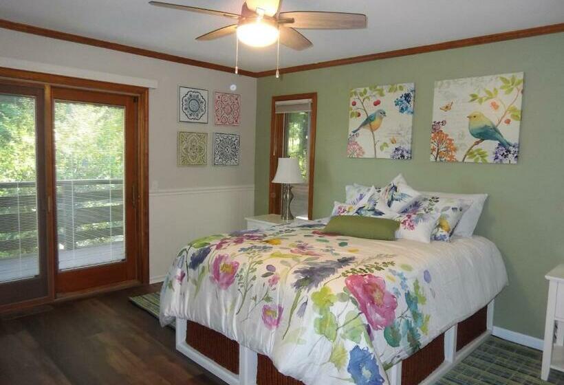 Номер Стандарт Вид на Сад, Ponderosa Ridge A B & B