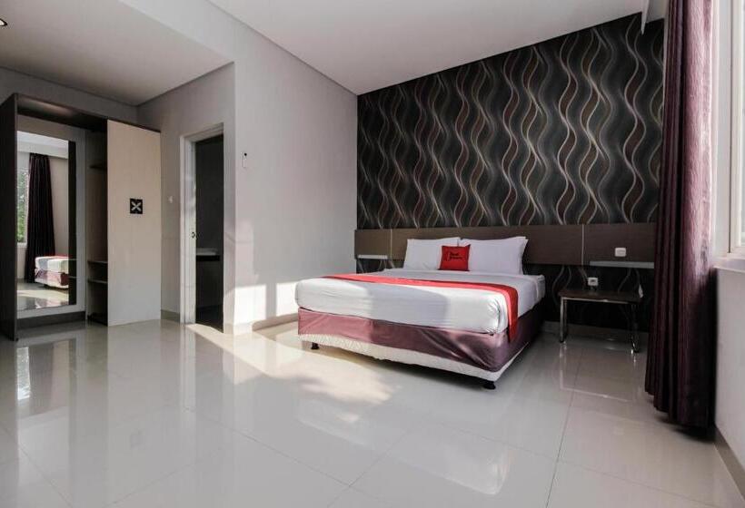 Номер Deluxe, Reddoorz Near Goa Sunyaragi