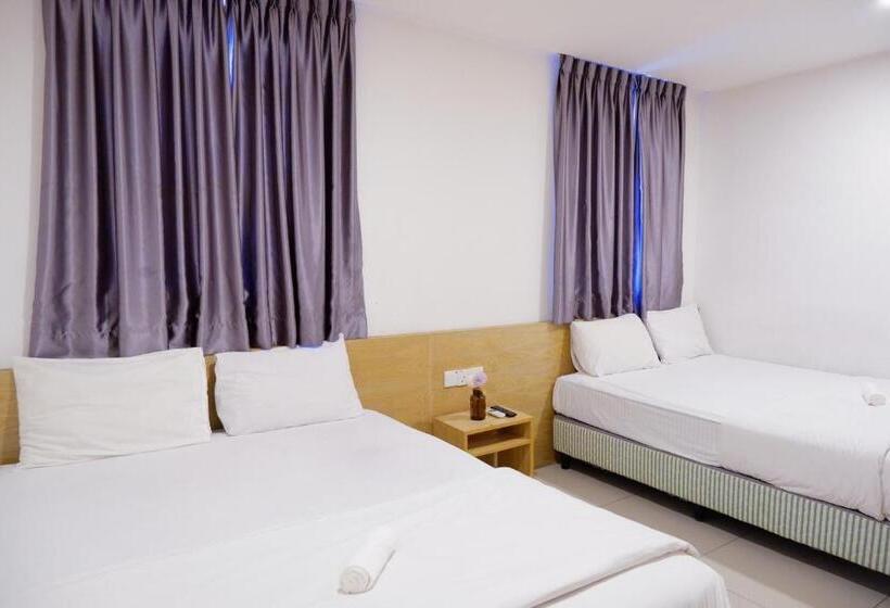 Family Suite, Iris